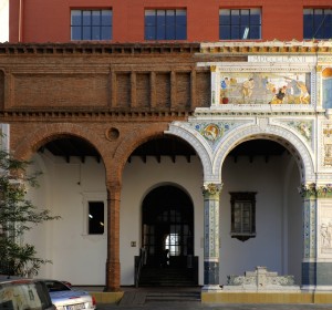 <span>Naples, the “Artistic activities”, Art School Boccioni-Palizzi facade</span><i>→</i>