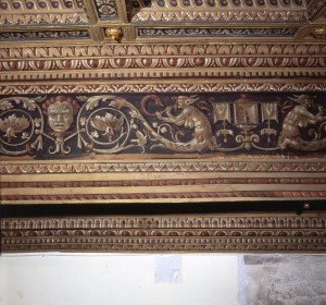 Previous<span>Ferrara, Palace of Ludovico il Moro, wooden ceiling</span><i>→</i>